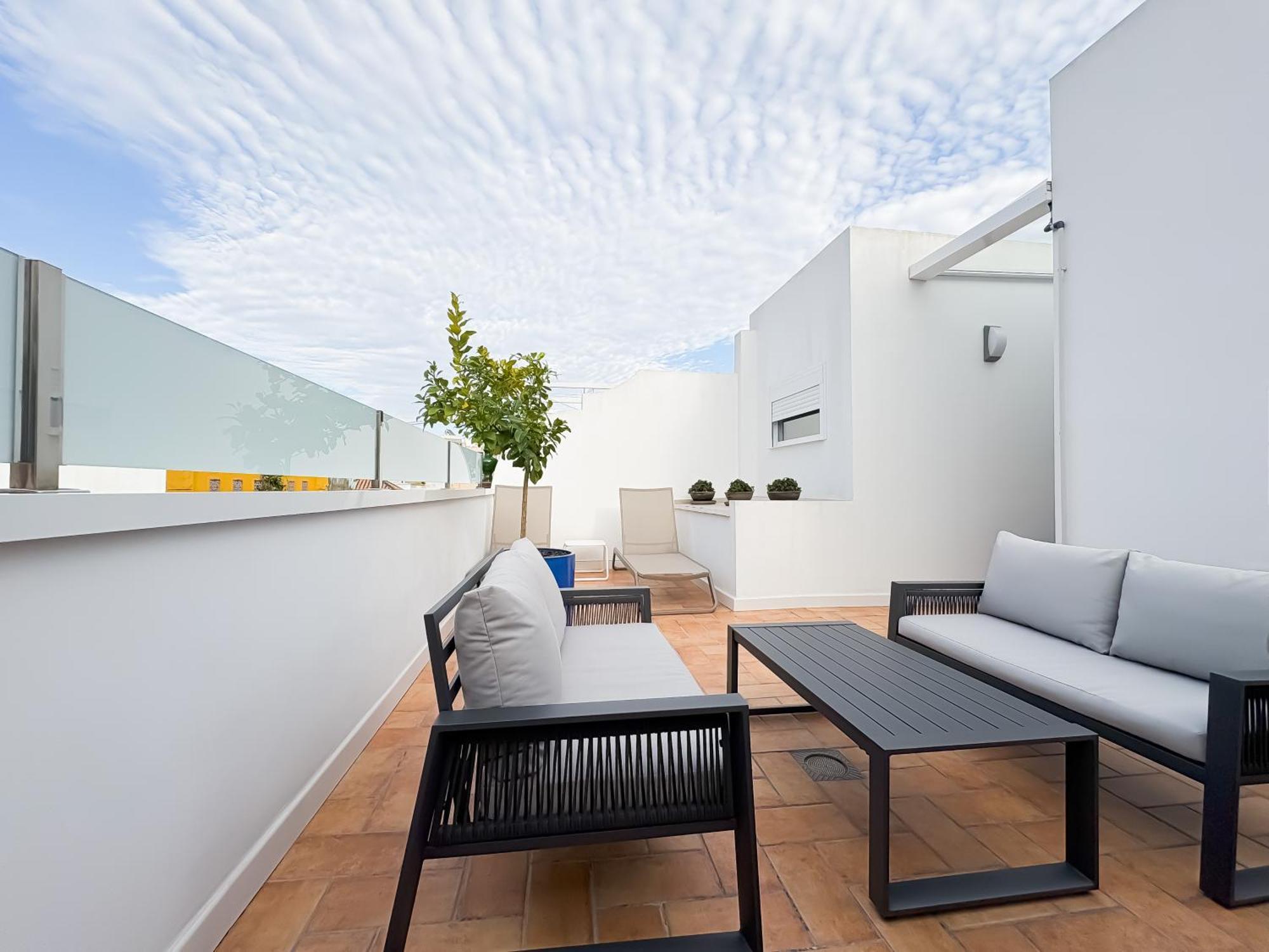Sevilla Dostorres — Photos 1